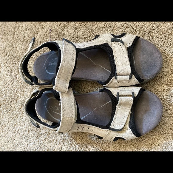 Croft and Barrow size 9 sandals - Picture 9 of 9